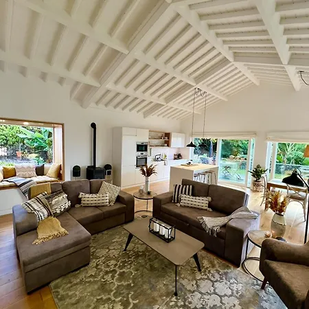 Сasa de vacaciones Time To Travel To Terceira